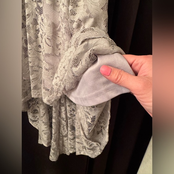 High Low Sleeveless Dress - Picture 7 of 16